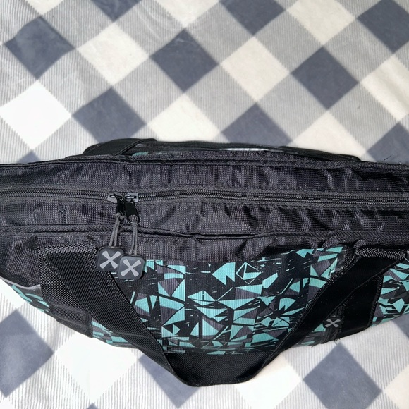 JAXX by FitFresh Insulated Cooler Bag/Diaper Bag - Picture 3 of 5